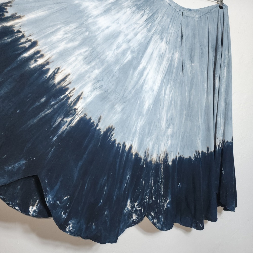 The Silk Road Traders Maxi Skirt Women OS Rayon Blue Black Tie Dye Boho - Picture 5 of 13
